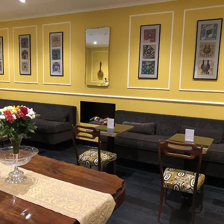 Caruso Place Luxury & מלון