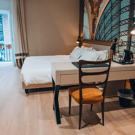Caruso Place Luxury & נאפולי